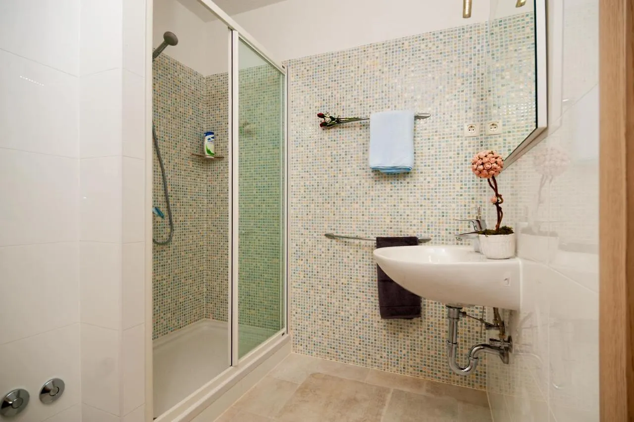 Villa Rozac Trogir 0*,